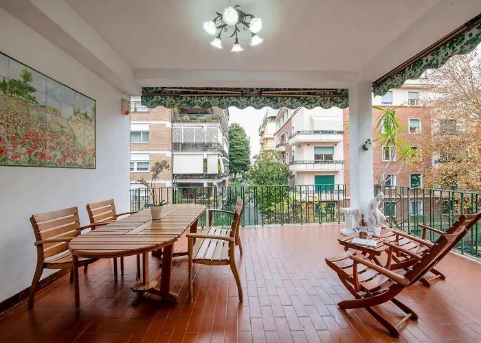 1 - Elegante Con Terrazzo